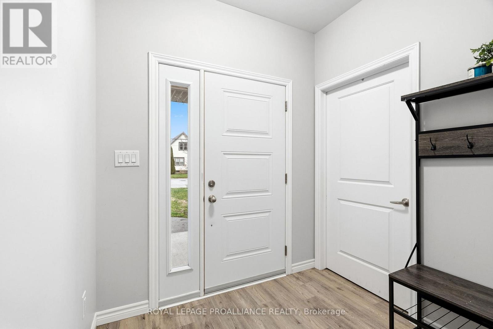 84 George Street, Belleville, Ontario  K8N 3G9 - Photo 4 - X12916756