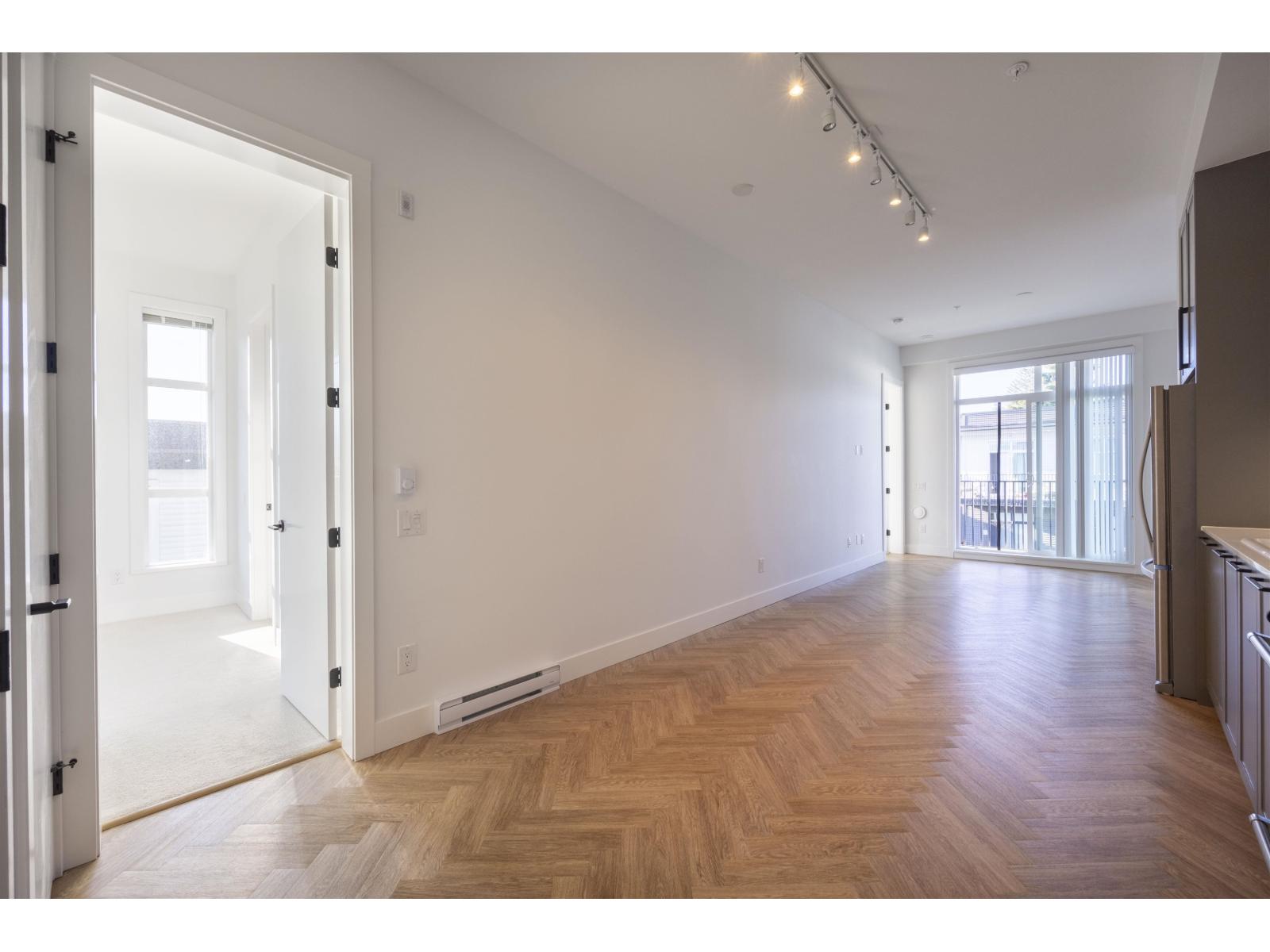 405 13933 105 Boulevard, Surrey, British Columbia  V3T 0R6 - Photo 8 - R3103115