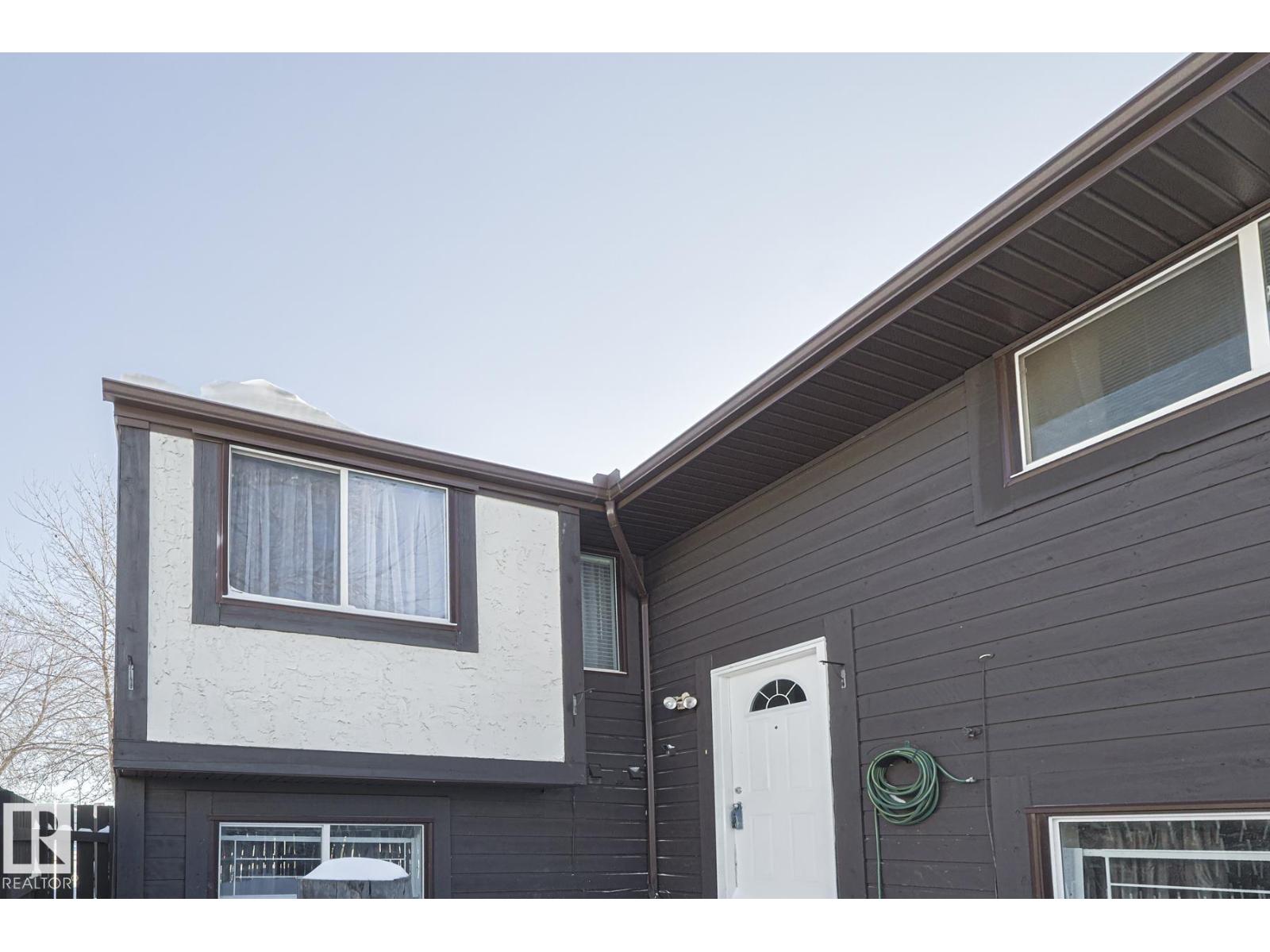 1526 69 St Nw Nw, Edmonton, Alberta  T6K 3R3 - Photo 4 - E4474757