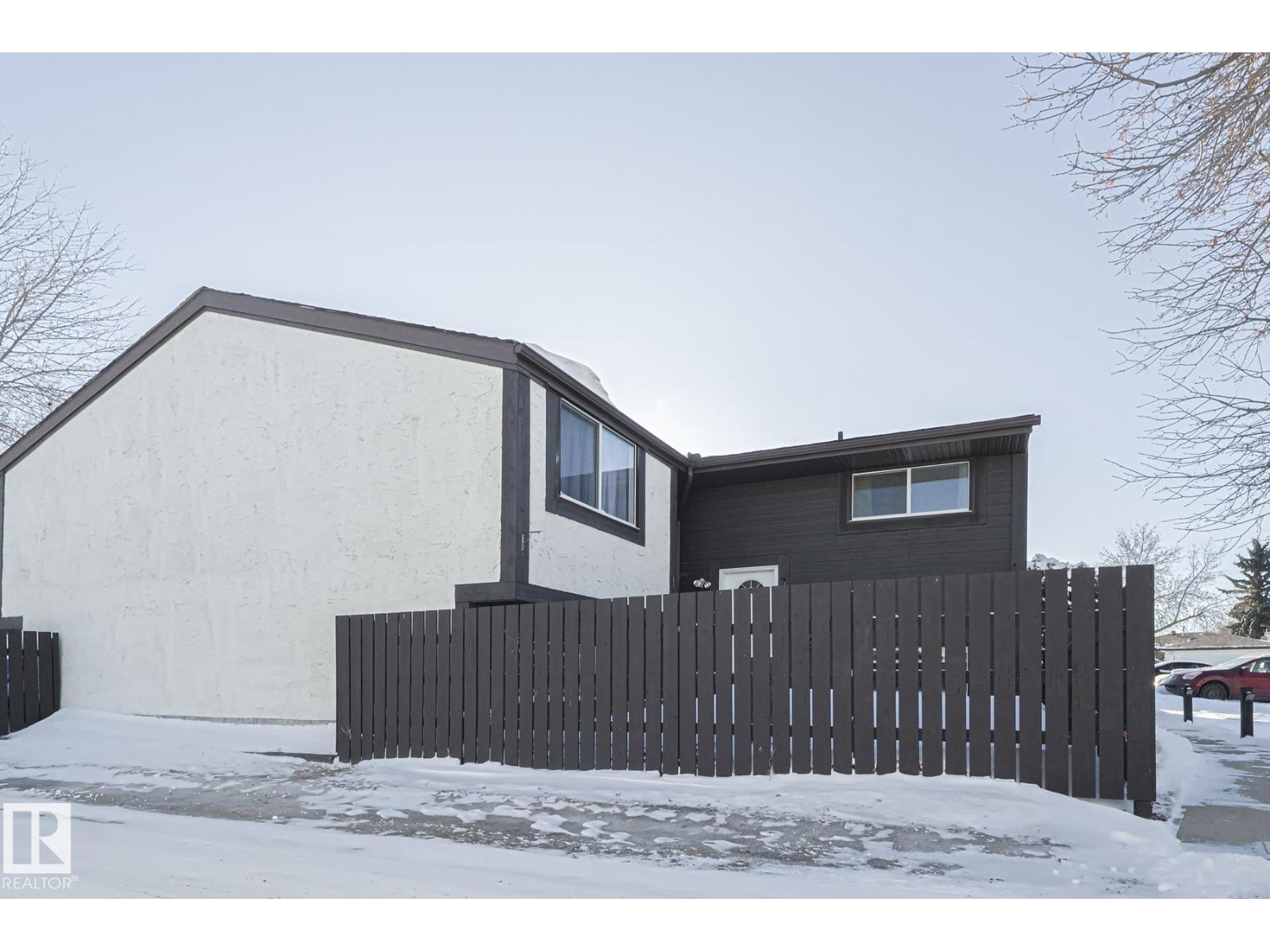 1526 69 St Nw Nw, Edmonton, Alberta  T6K 3R3 - Photo 2 - E4474757