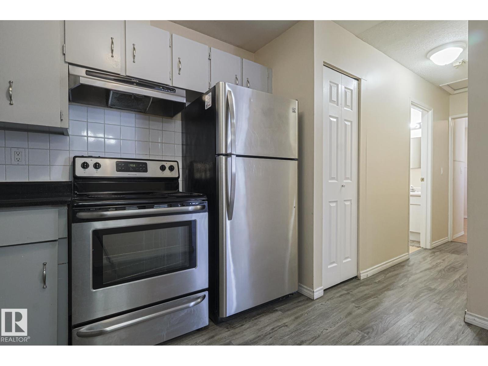 1526 69 St Nw Nw, Edmonton, Alberta  T6K 3R3 - Photo 13 - E4474757