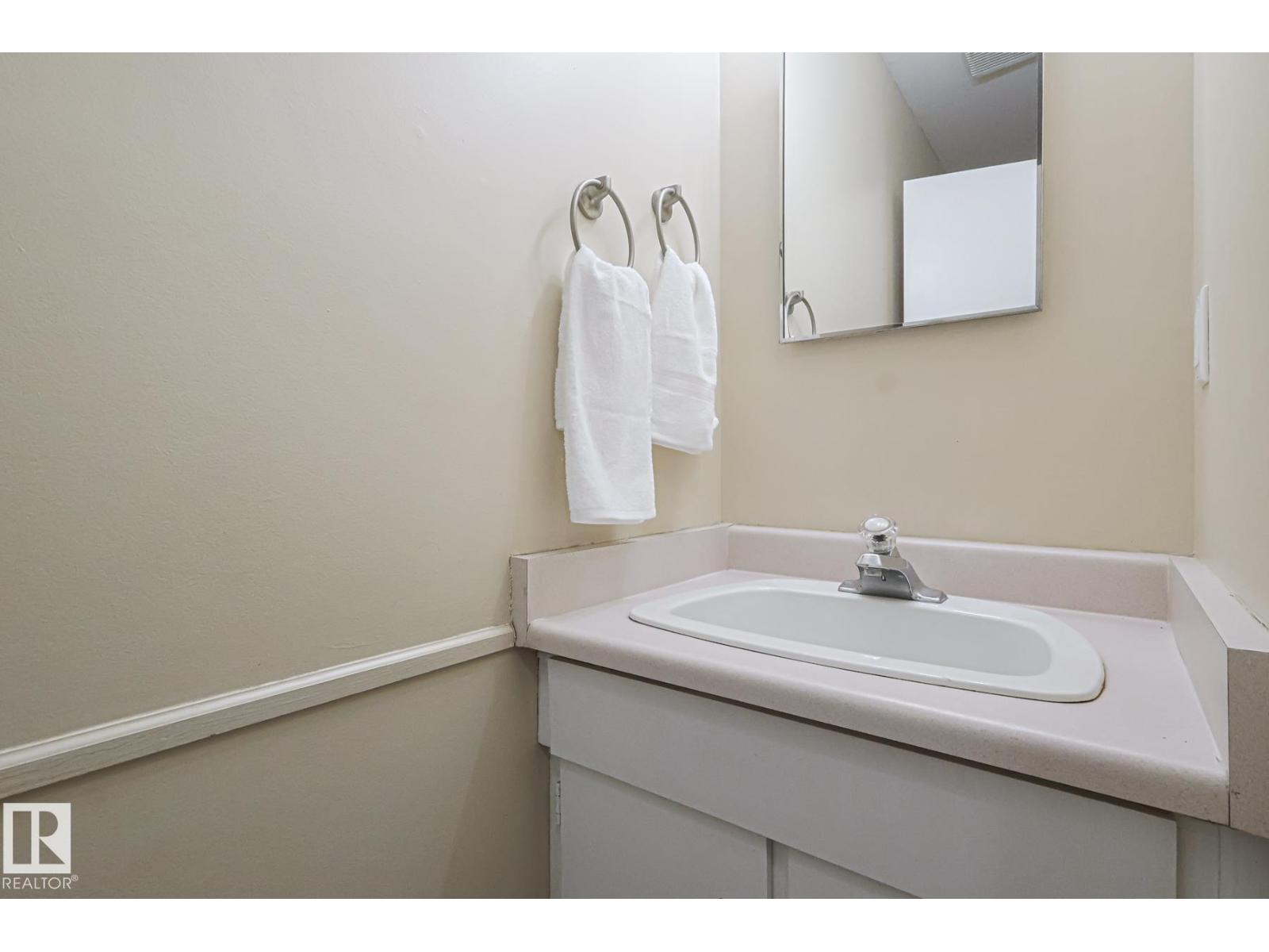 1526 69 St Nw Nw, Edmonton, Alberta  T6K 3R3 - Photo 19 - E4474757