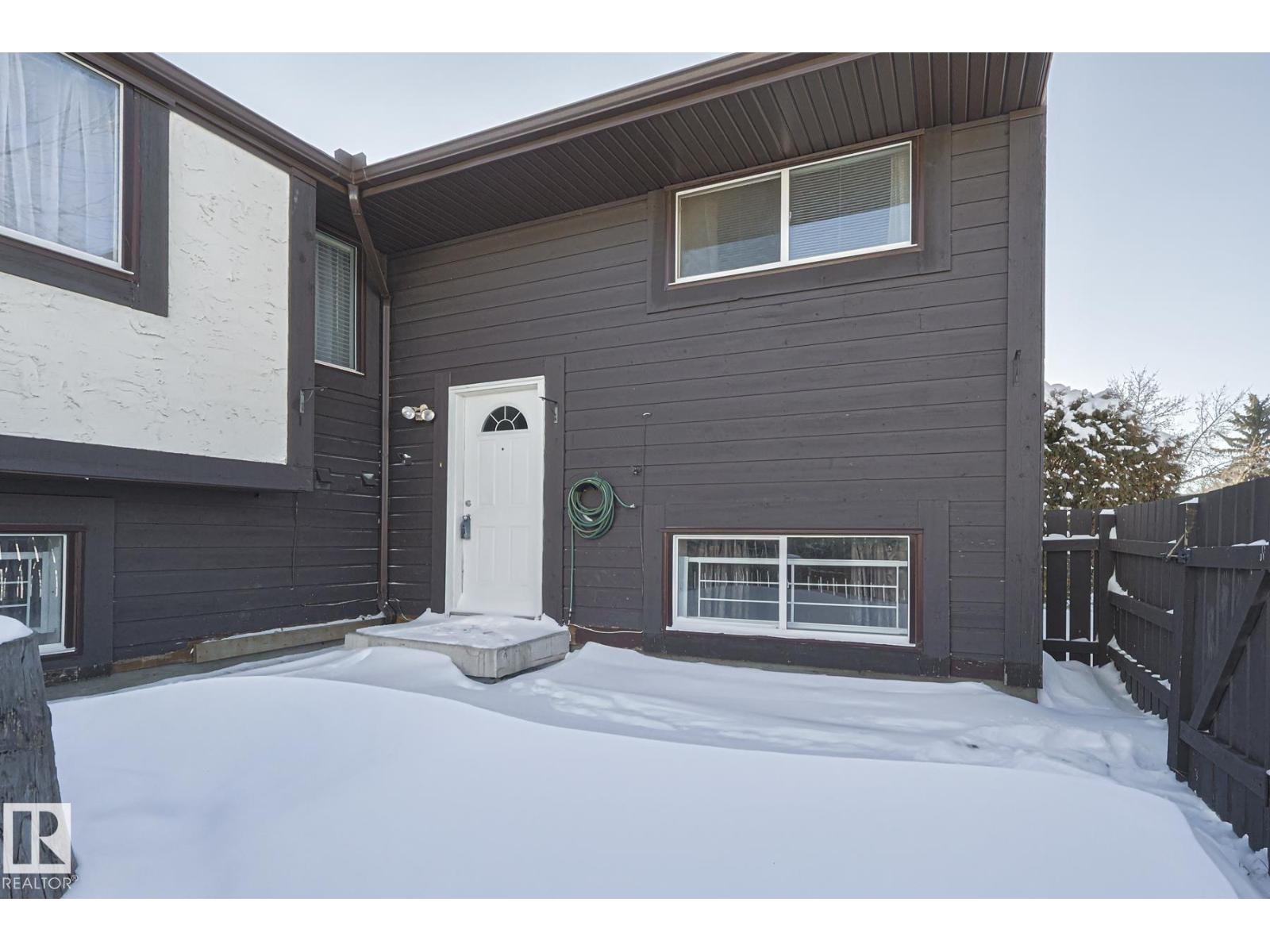 1526 69 St Nw Nw, Edmonton, Alberta  T6K 3R3 - Photo 6 - E4474757