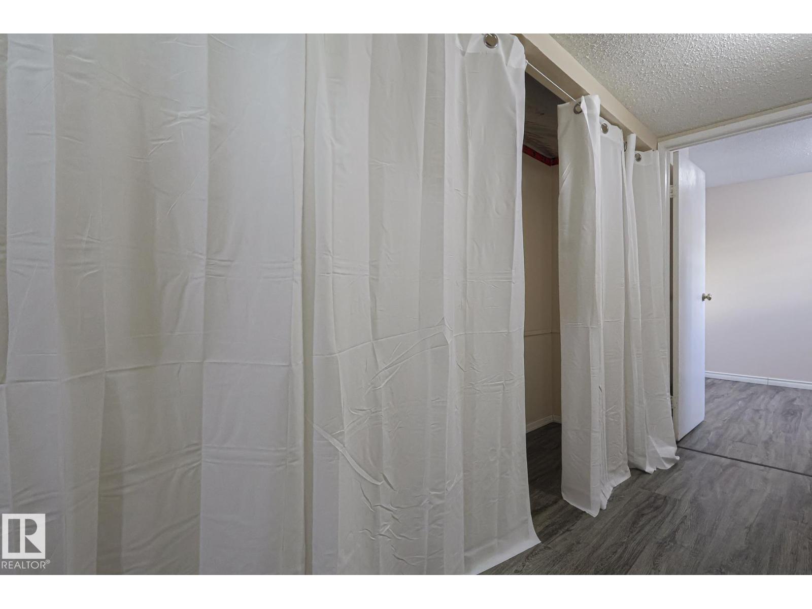 1526 69 St Nw Nw, Edmonton, Alberta  T6K 3R3 - Photo 27 - E4474757