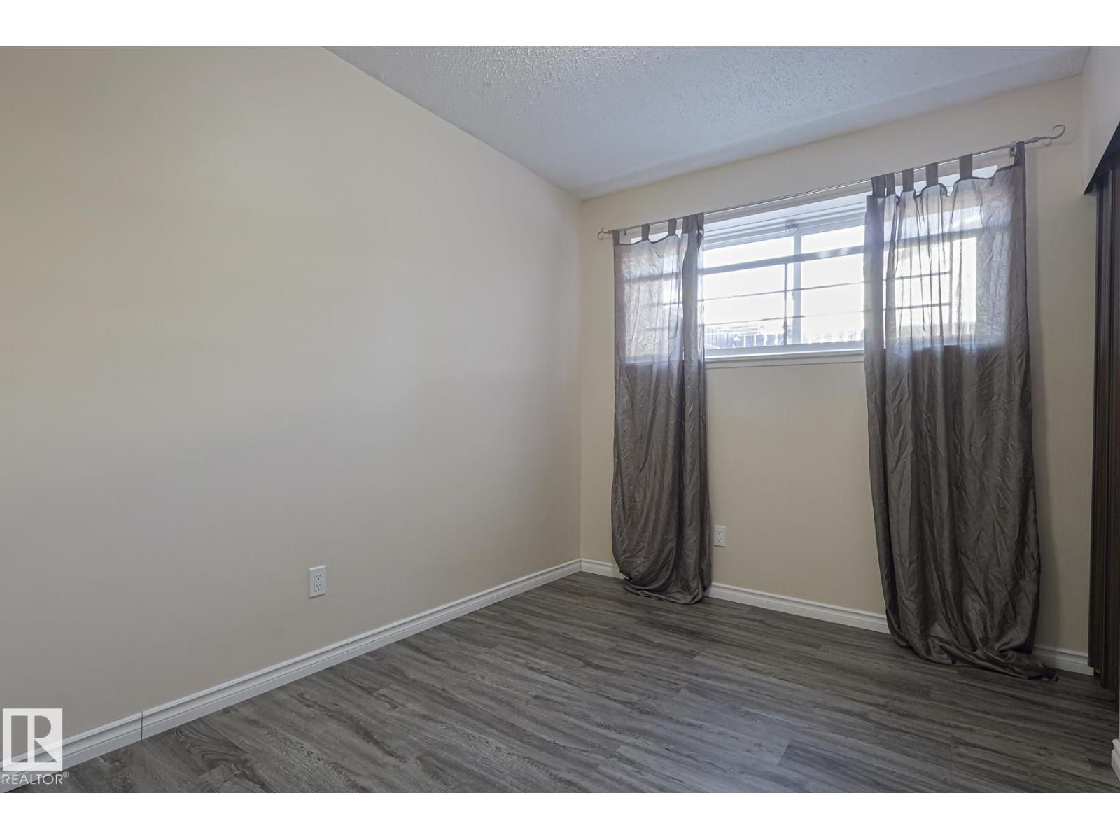 1526 69 St Nw Nw, Edmonton, Alberta  T6K 3R3 - Photo 28 - E4474757