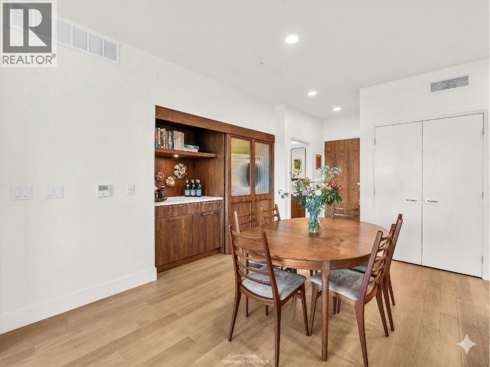 409 2550 Garden Drive, Vancouver, British Columbia  V5N 4X6 - Photo 10 - R3102795