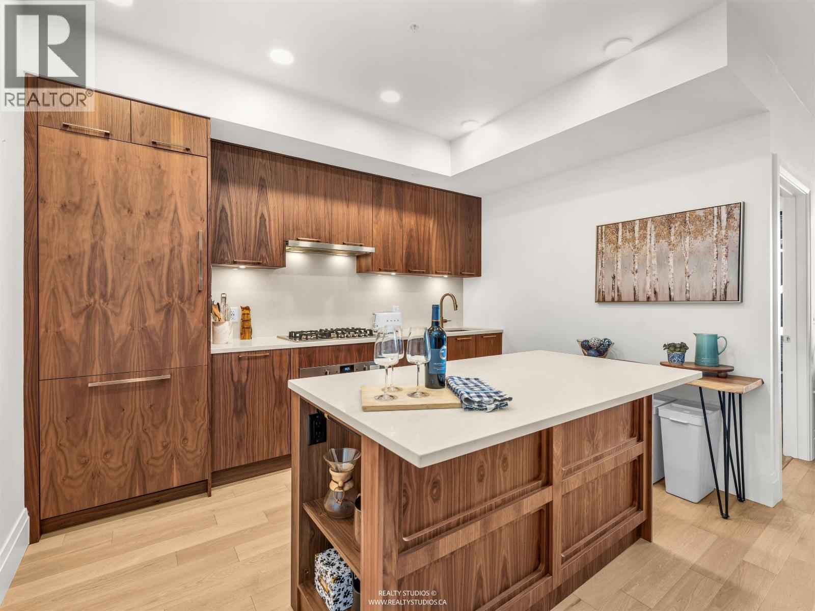 409 2550 Garden Drive, Vancouver, British Columbia  V5N 4X6 - Photo 5 - R3102795