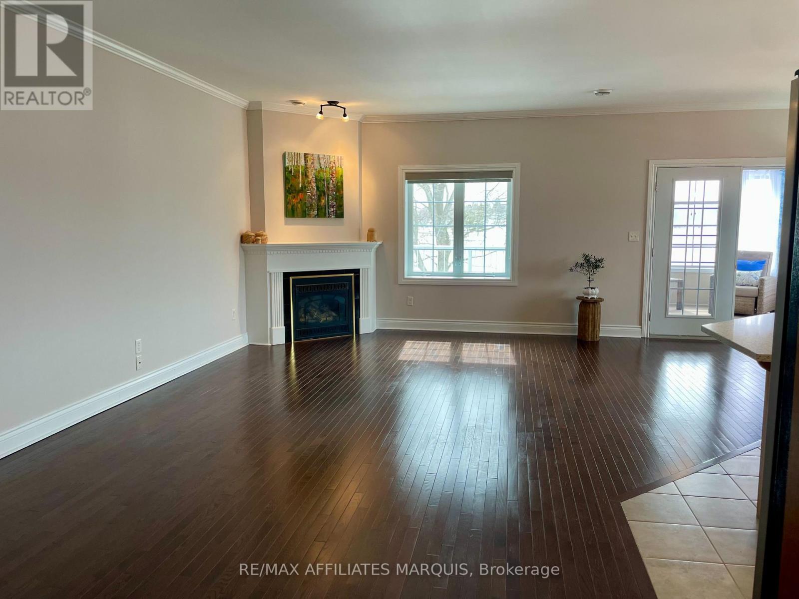 Unit 4 - 98 Queen Street, Smiths Falls, Ontario  K7A 3N4 - Photo 8 - X12917242