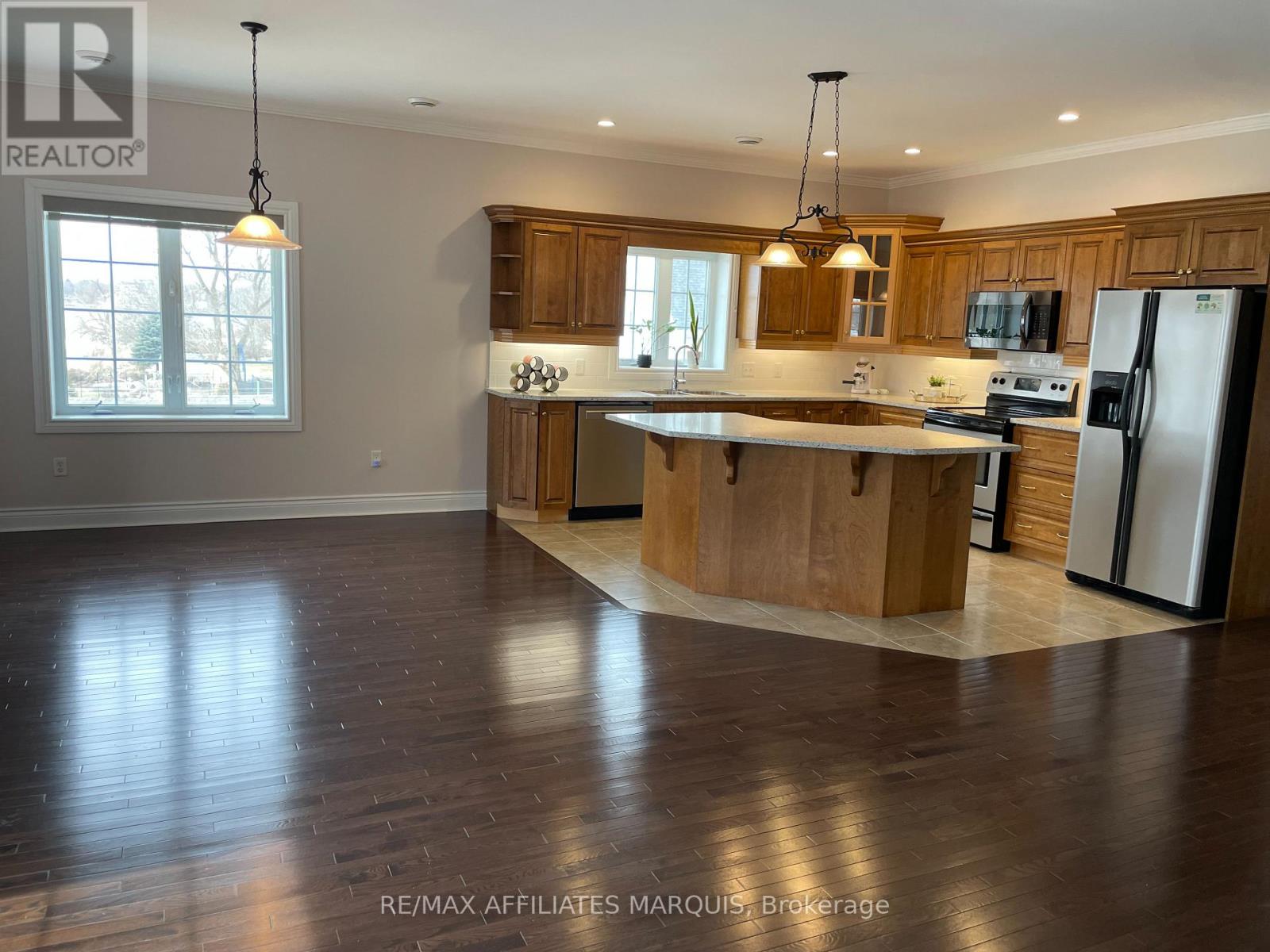 Unit 4 - 98 Queen Street, Smiths Falls, Ontario  K7A 3N4 - Photo 9 - X12917242