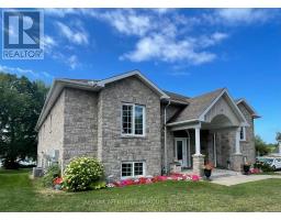 UNIT 4 - 98 QUEEN STREET, Smiths Falls, Ontario