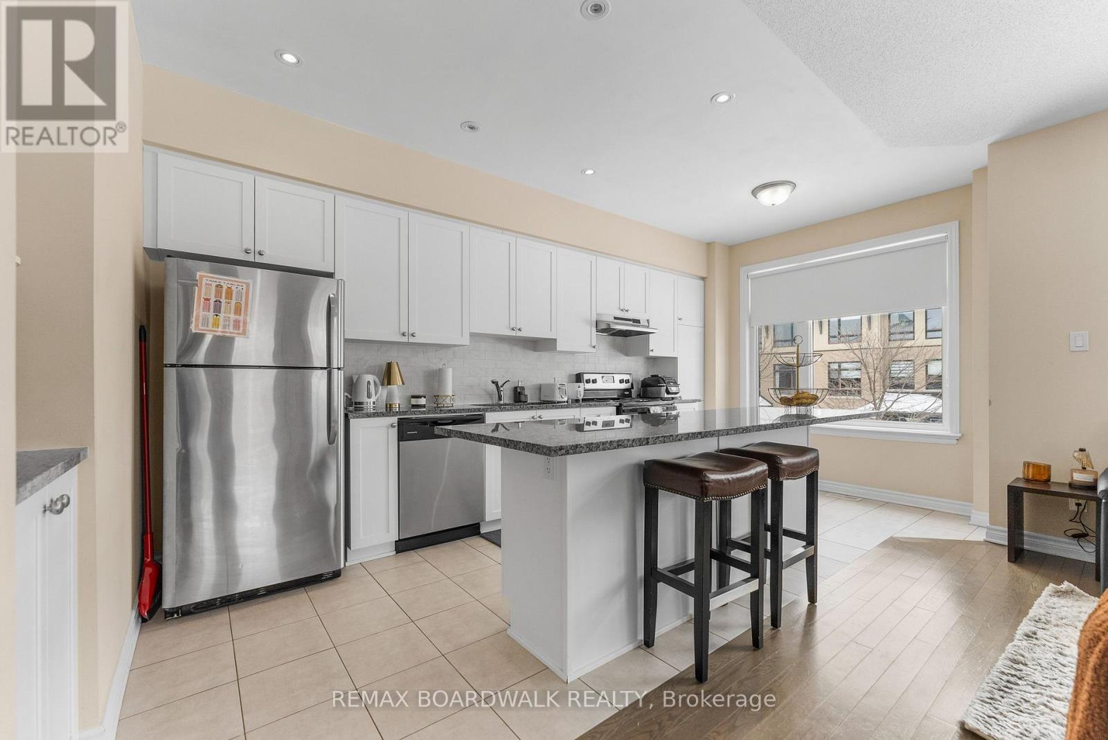 135 Wild Senna Way, Ottawa, Ontario  K2J 5Z7 - Photo 18 - X12917244