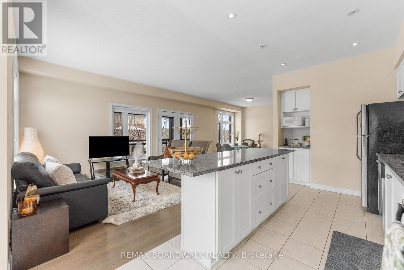 135 Wild Senna Way, Ottawa, Ontario  K2J 5Z7 - Photo 21 - X12917244