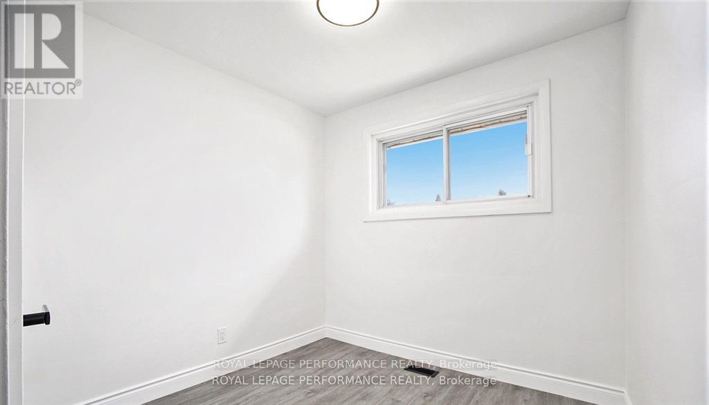 33 Majestic Drive N, Ottawa, Ontario  K2G 1C6 - Photo 15 - X12917246
