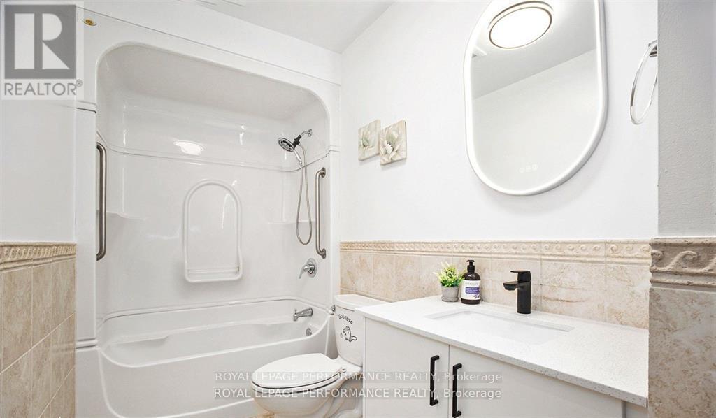 33 Majestic Drive N, Ottawa, Ontario  K2G 1C6 - Photo 16 - X12917246