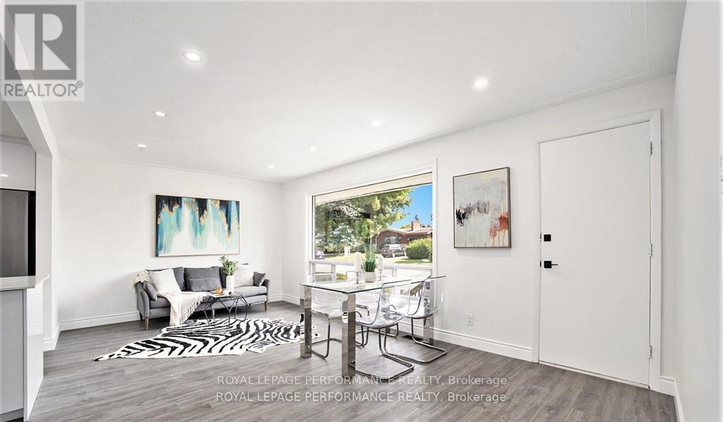 33 Majestic Drive N, Ottawa, Ontario  K2G 1C6 - Photo 2 - X12917246