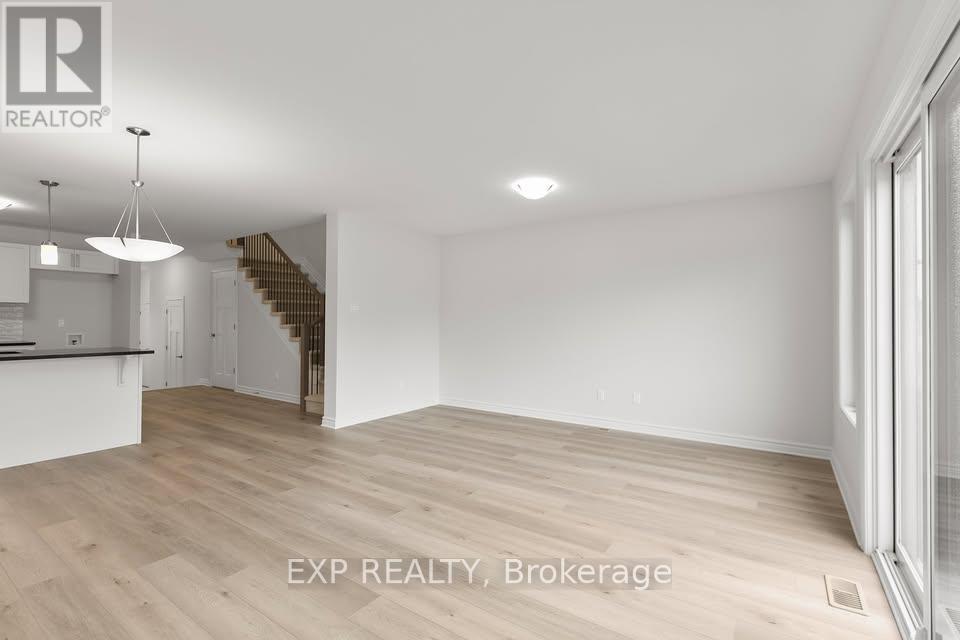 106 Dowdall Circle, Carleton Place, Ontario  K7C 0S4 - Photo 11 - X12917270