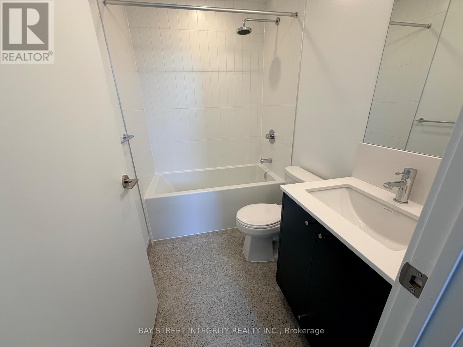 814 - 30 Dreamers Way, Toronto, Ontario  M5A 0Y7 - Photo 5 - C12917252