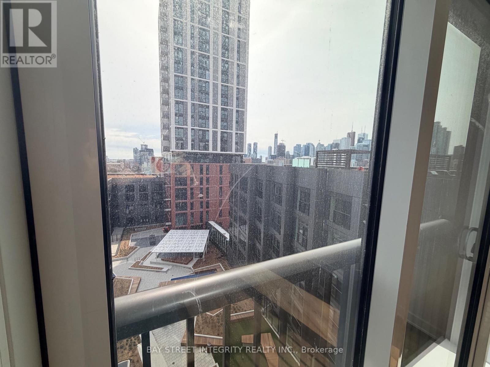 814 - 30 Dreamers Way, Toronto, Ontario  M5A 0Y7 - Photo 8 - C12917252