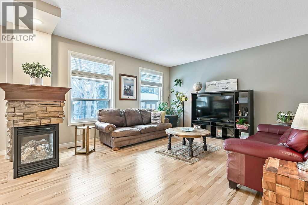 134 Crystal Green Drive, Okotoks, Alberta  T1S 0C7 - Photo 12 - A2283078