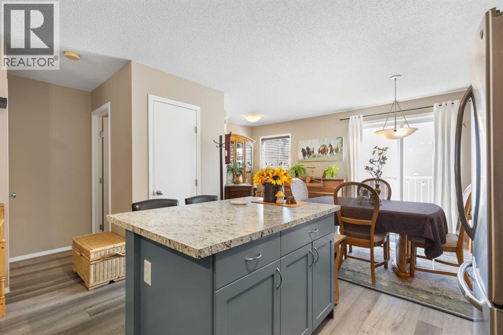 352 Elgin Gardens SE, Calgary, Alberta  T2Z 4T5 - Photo 12 - A2290985