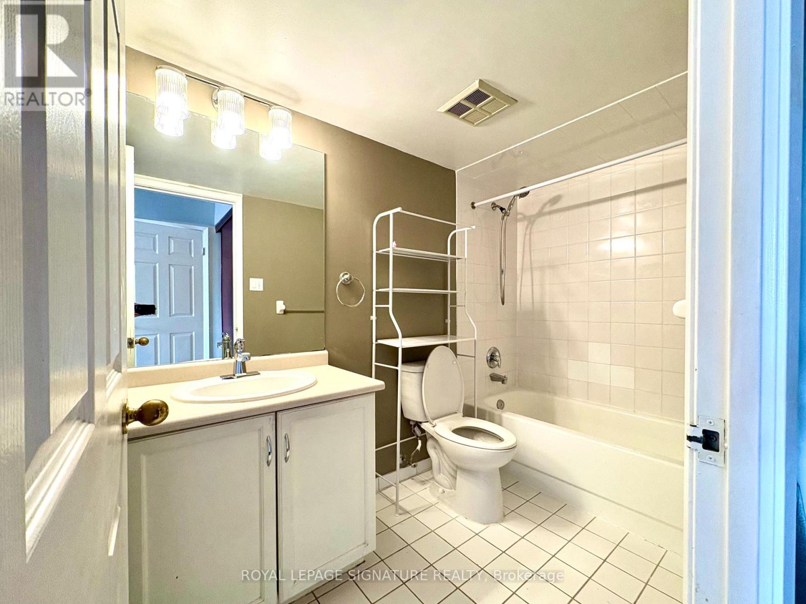 501 - 309 Major Mackenzie Drive E, Richmond Hill, Ontario  L4C 9V5 - Photo 13 - N12917268