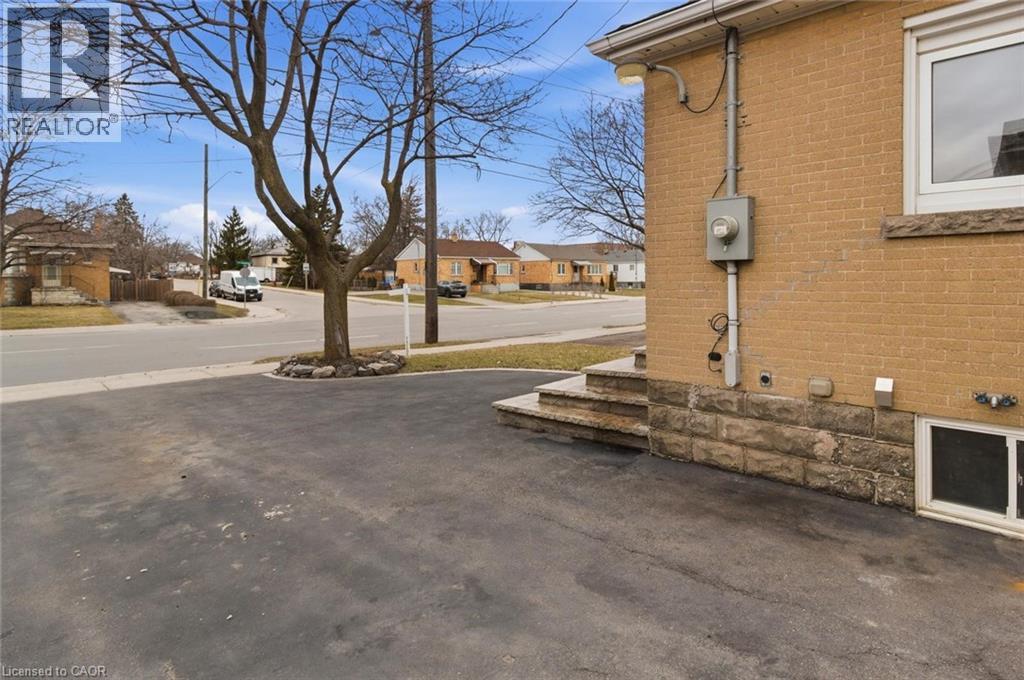 627 Upper Sherman Avenue, Hamilton, Ontario  L8V 3M4 - Photo 5 - 40814401