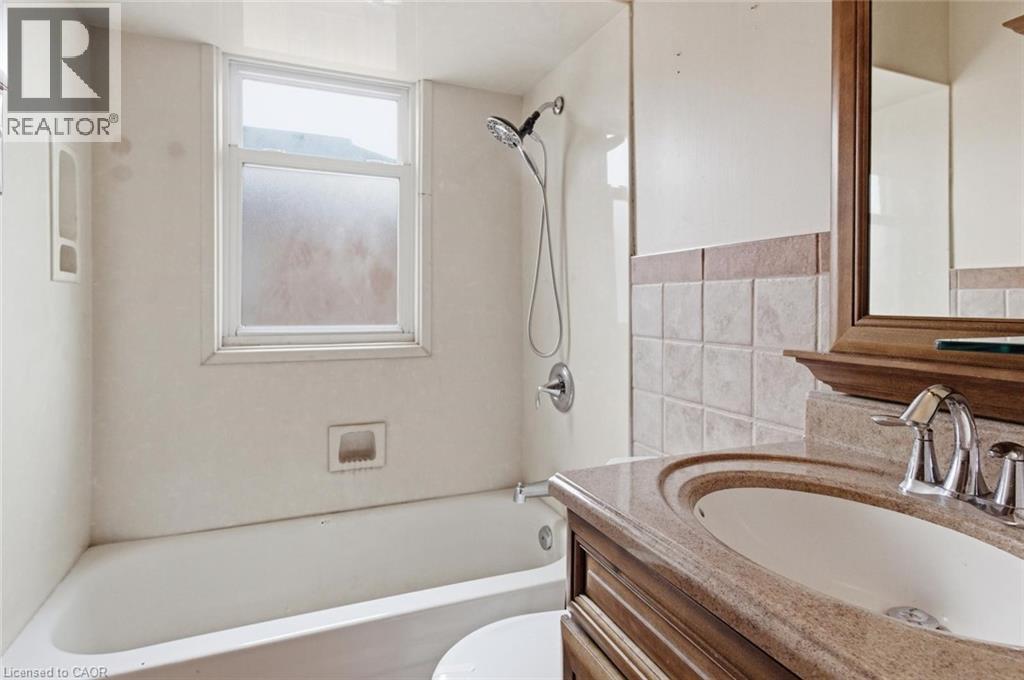 627 Upper Sherman Avenue, Hamilton, Ontario  L8V 3M4 - Photo 8 - 40814401