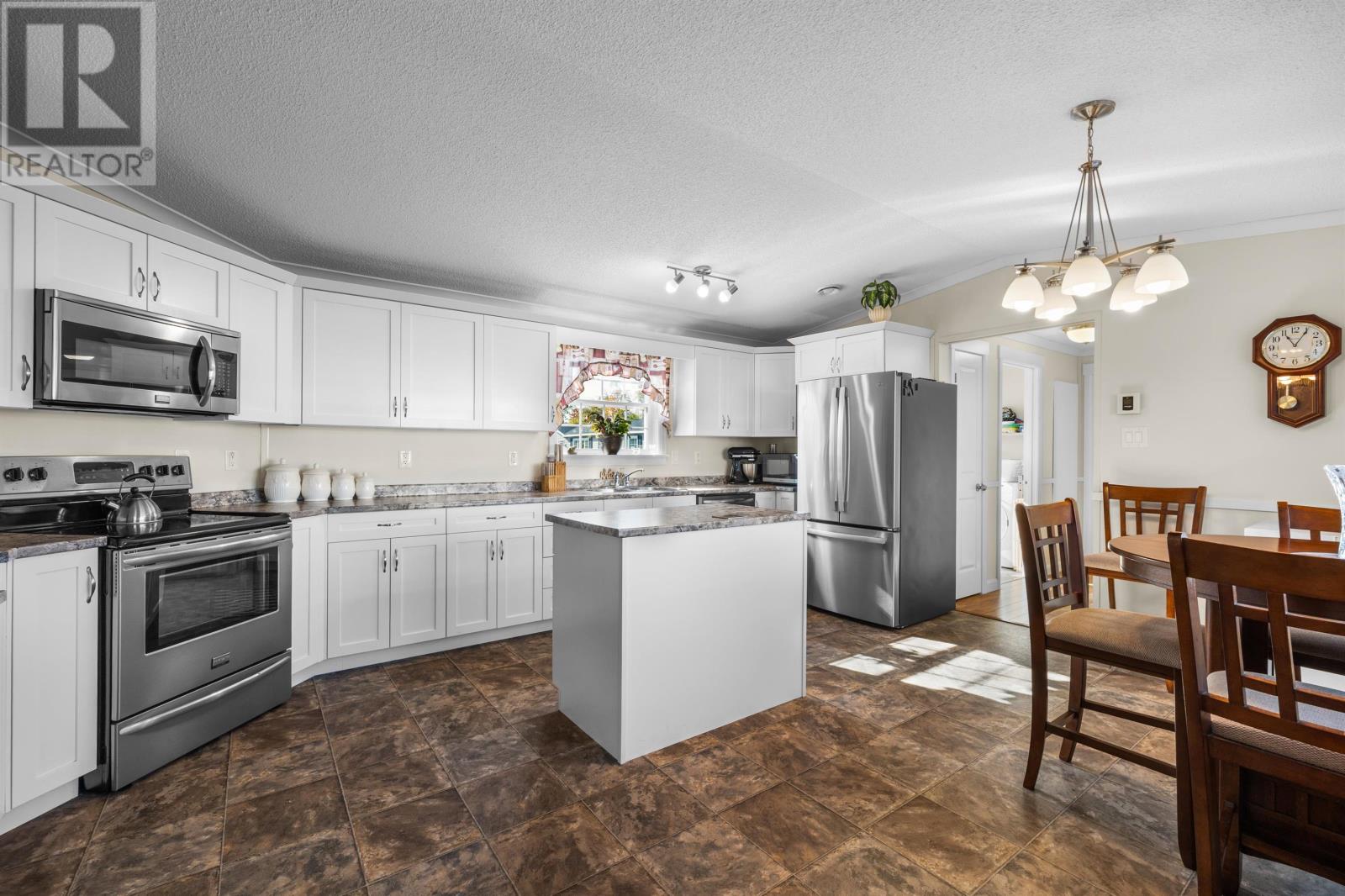 73 Hinton Street, Summerside, Prince Edward Island  C1N 0K8 - Photo 4 - 202605362