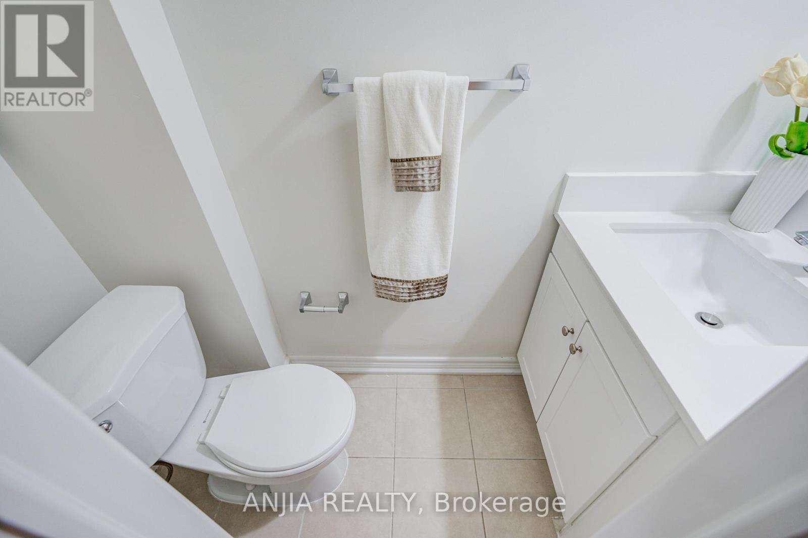 74 Hammersly Boulevard, Markham, Ontario L6E 0L1 - Photo 12 - N12890820