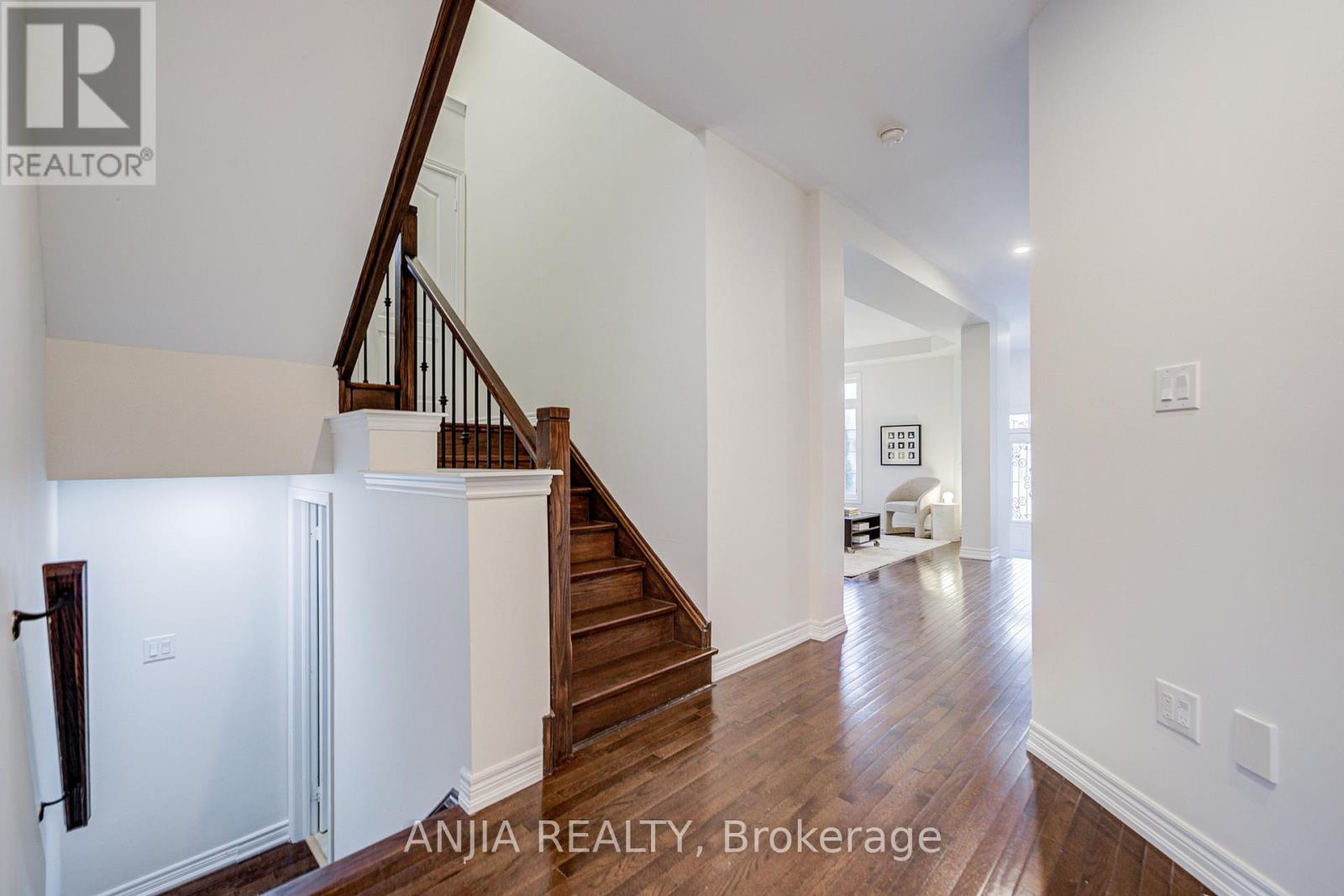 74 Hammersly Boulevard, Markham, Ontario L6E 0L1 - Photo 11 - N12890820