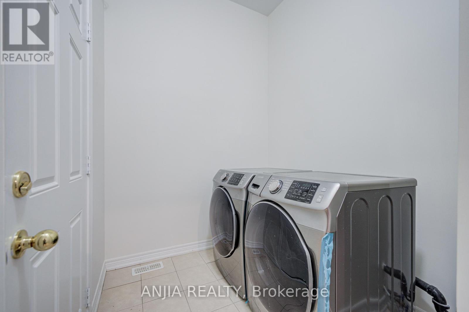 74 Hammersly Boulevard, Markham, Ontario L6E 0L1 - Photo 38 - N12890820