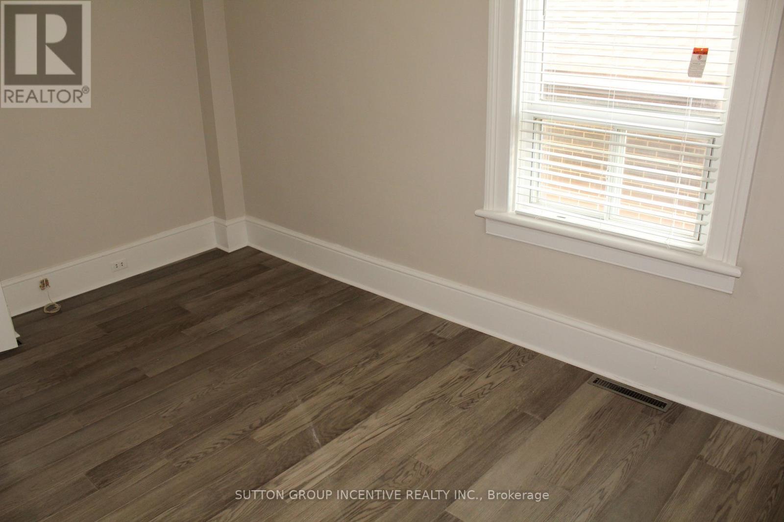 166 Collier Street, Barrie, Ontario  L4M 1H7 - Photo 14 - S12917266