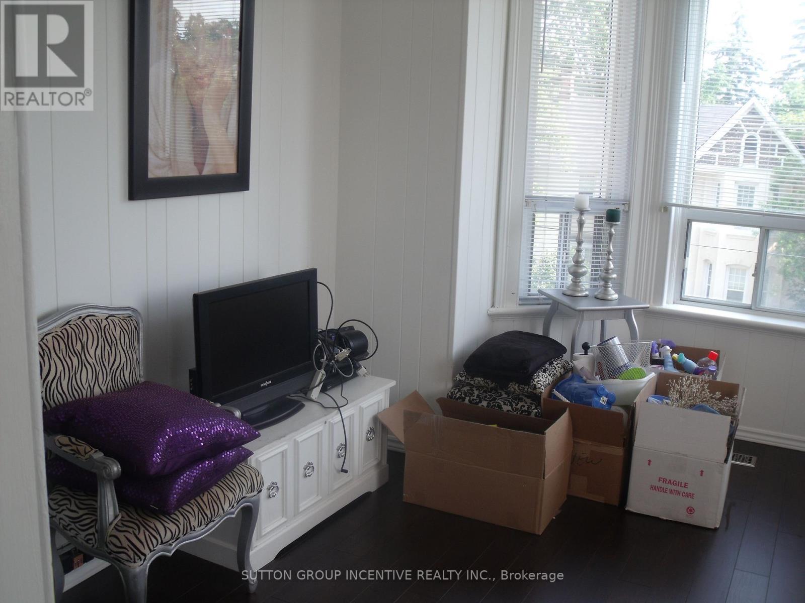 166 Collier Street, Barrie, Ontario  L4M 1H7 - Photo 8 - S12917266