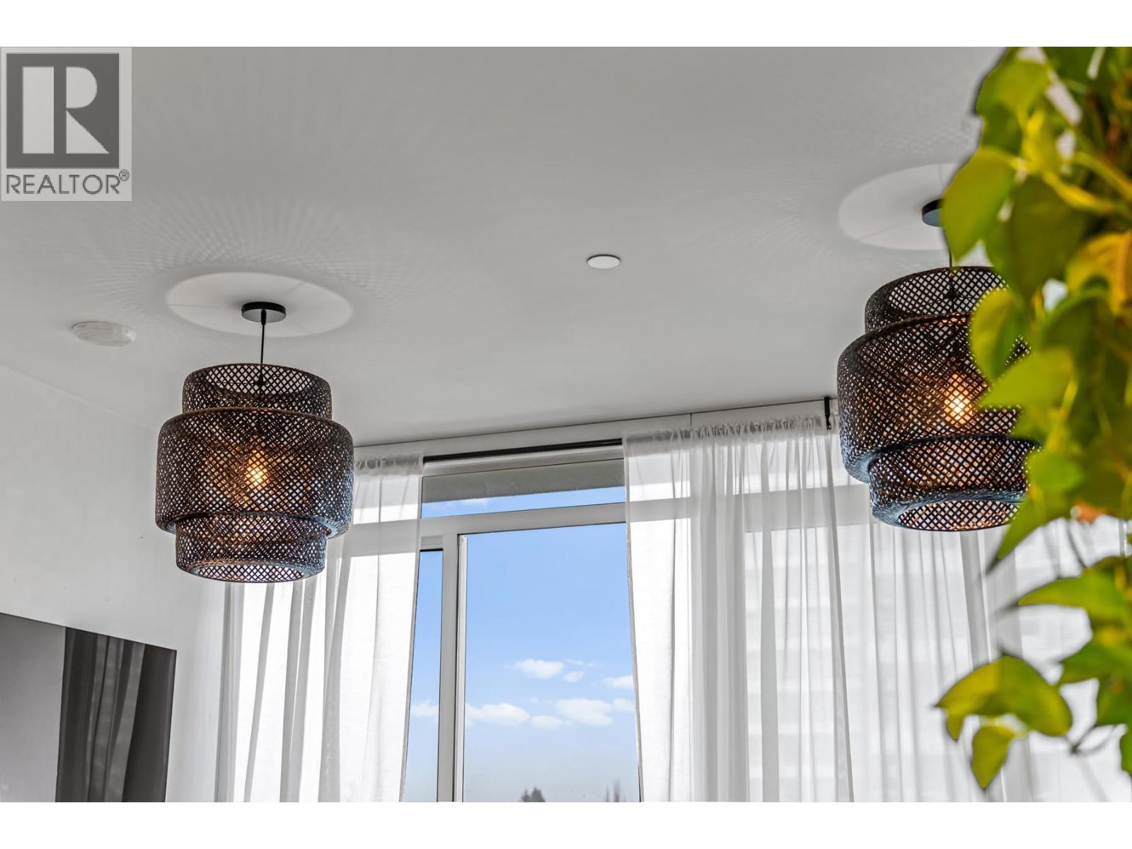 504 652 Whiting Way, Coquitlam, British Columbia  V3J 0K3 - Photo 8 - R3103209