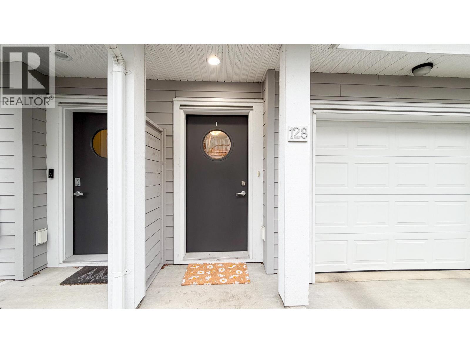 128 5550 Admiral Way, Ladner, British Columbia  V4K 0C4 - Photo 3 - R3103297