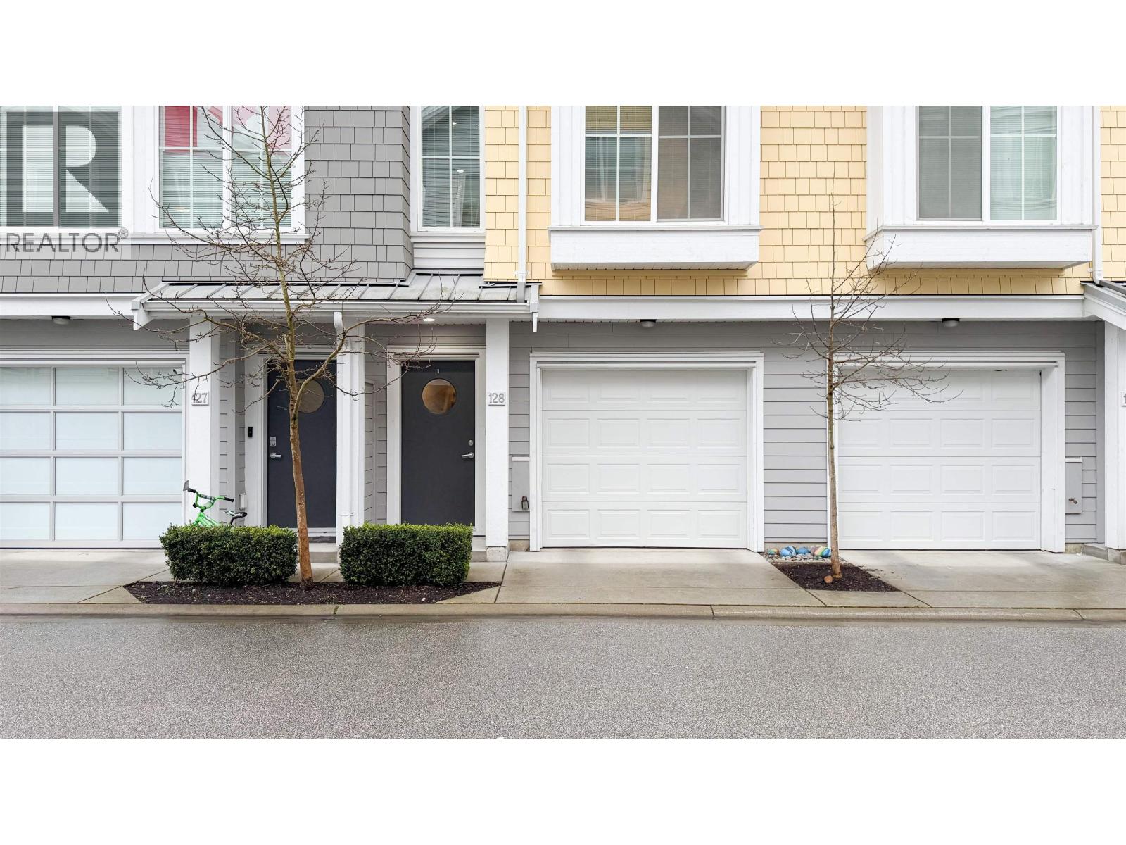 128 5550 Admiral Way, Ladner, British Columbia  V4K 0C4 - Photo 2 - R3103297