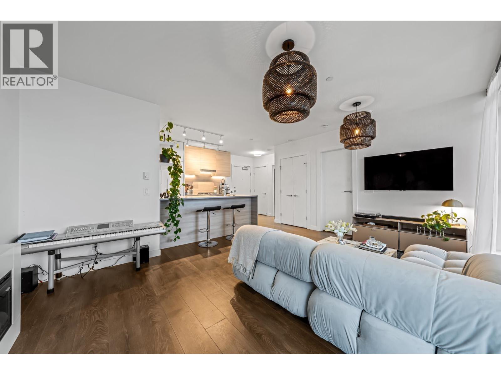 504 652 Whiting Way, Coquitlam, British Columbia  V3J 0K3 - Photo 13 - R3103209