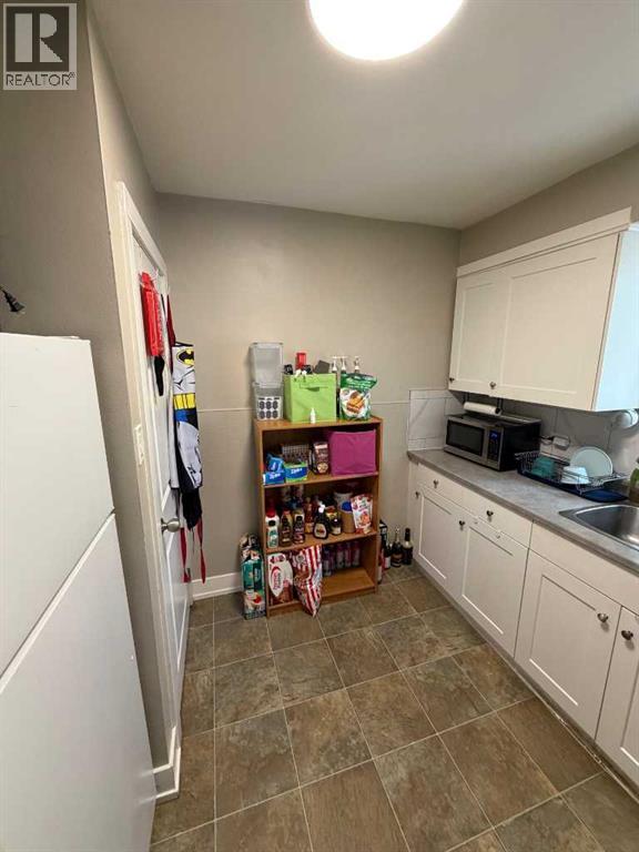 1035 12b Street S, Lethbridge, Alberta  T1K 1R9 - Photo 5 - A2296011