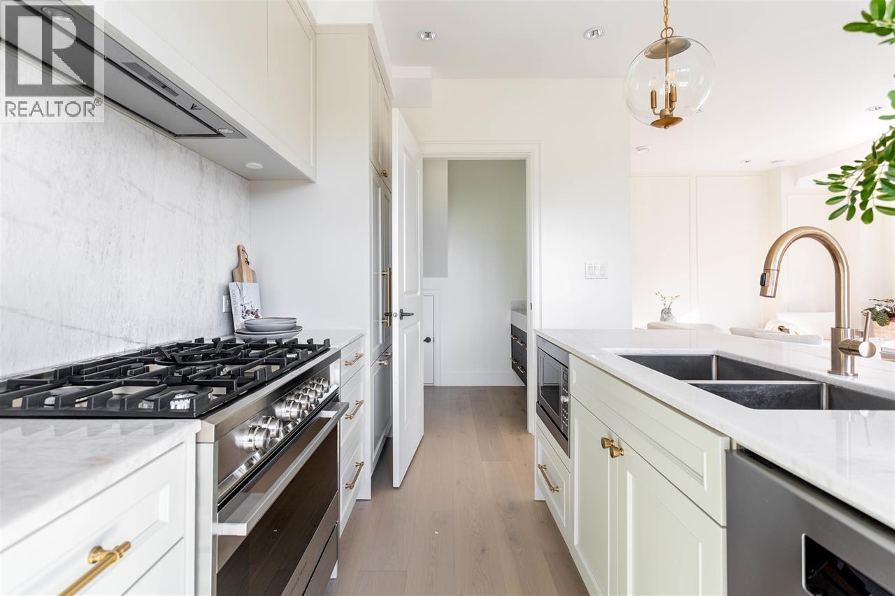 986 Renfrew Street, Vancouver, British Columbia  V5K 4B8 - Photo 5 - R3103225