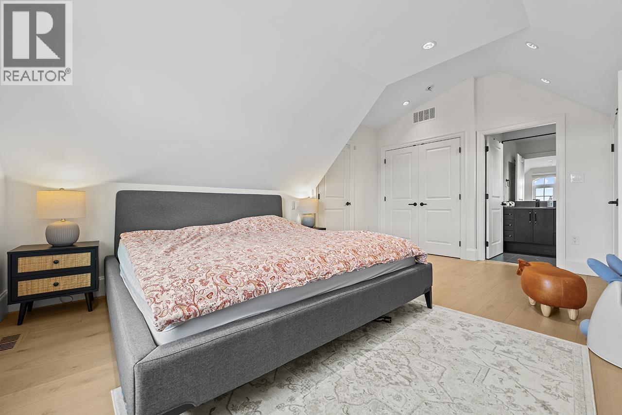 986 Renfrew Street, Vancouver, British Columbia  V5K 4B8 - Photo 10 - R3103225