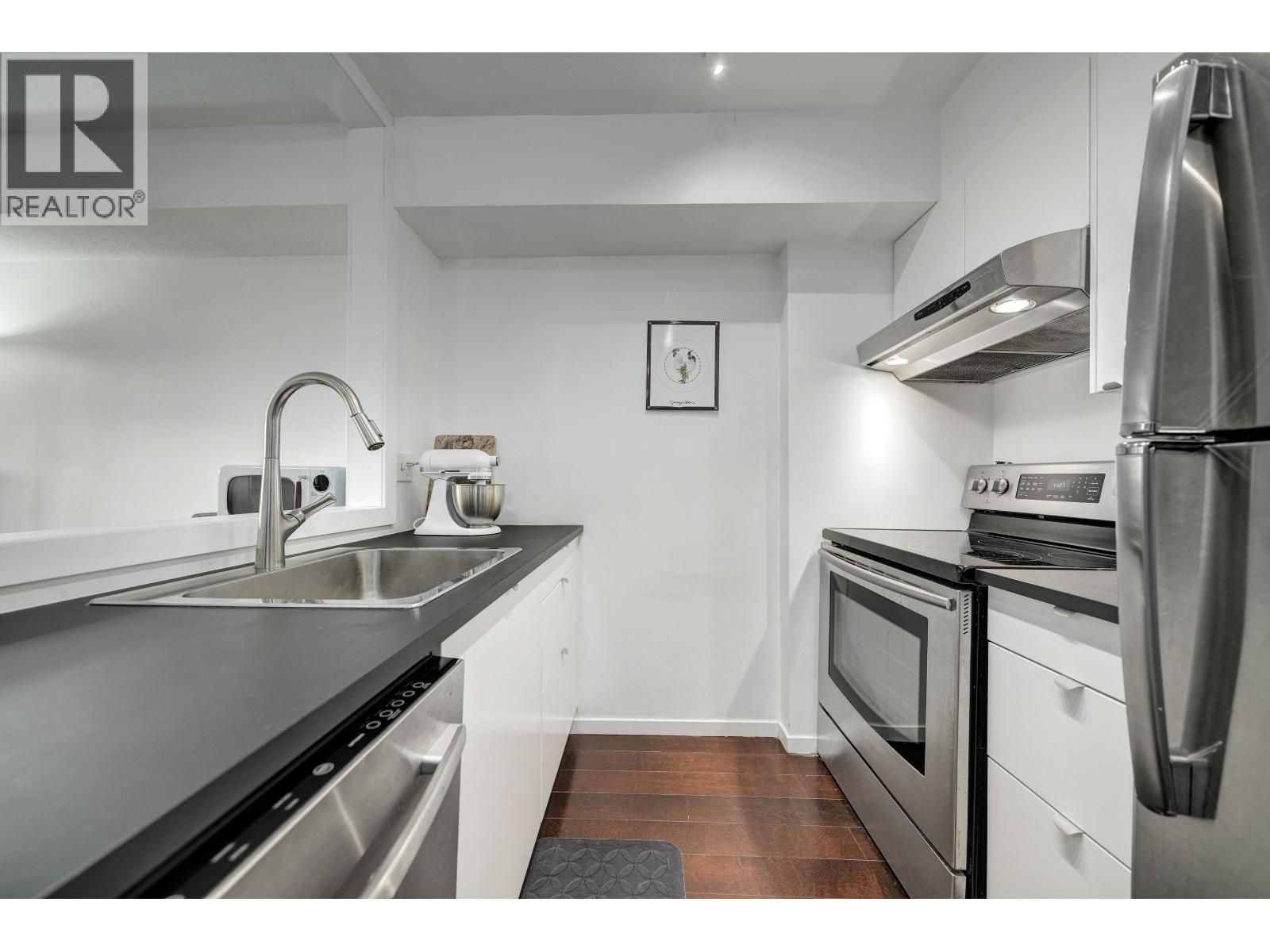 210 1099 E Broadway, Vancouver, British Columbia  V5T 1Y5 - Photo 11 - R3102876