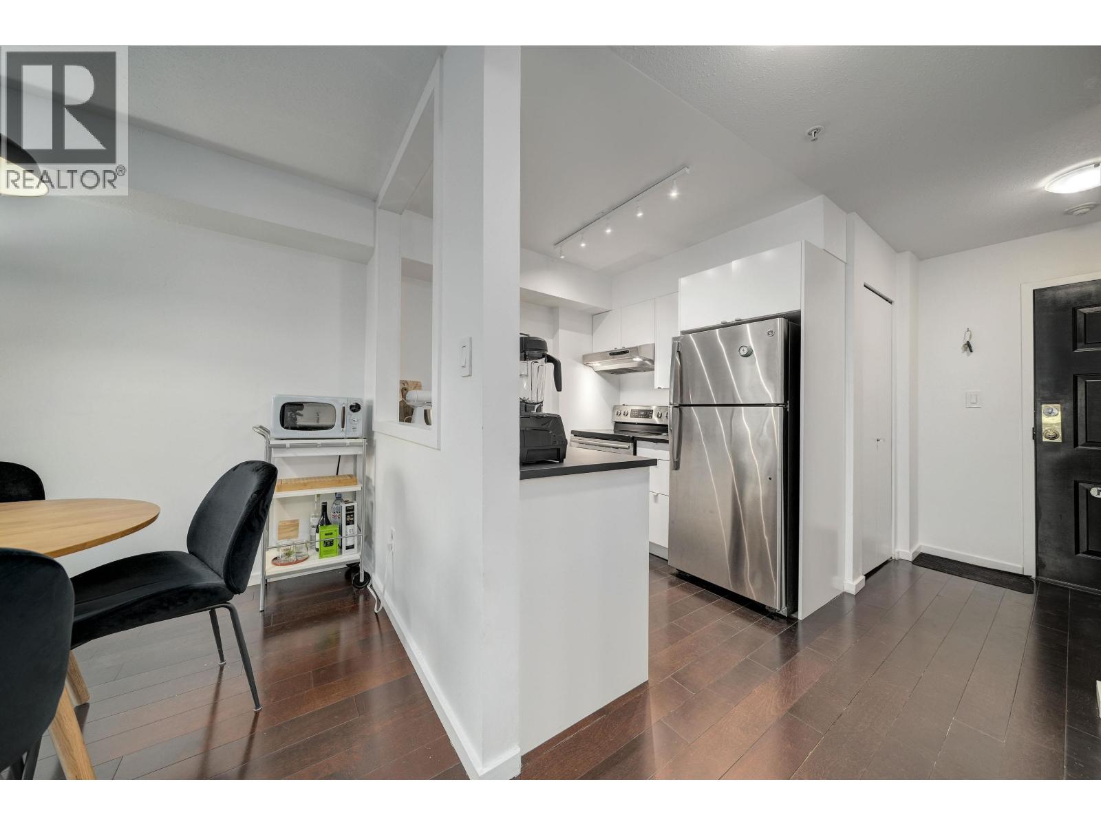 210 1099 E Broadway, Vancouver, British Columbia  V5T 1Y5 - Photo 13 - R3102876