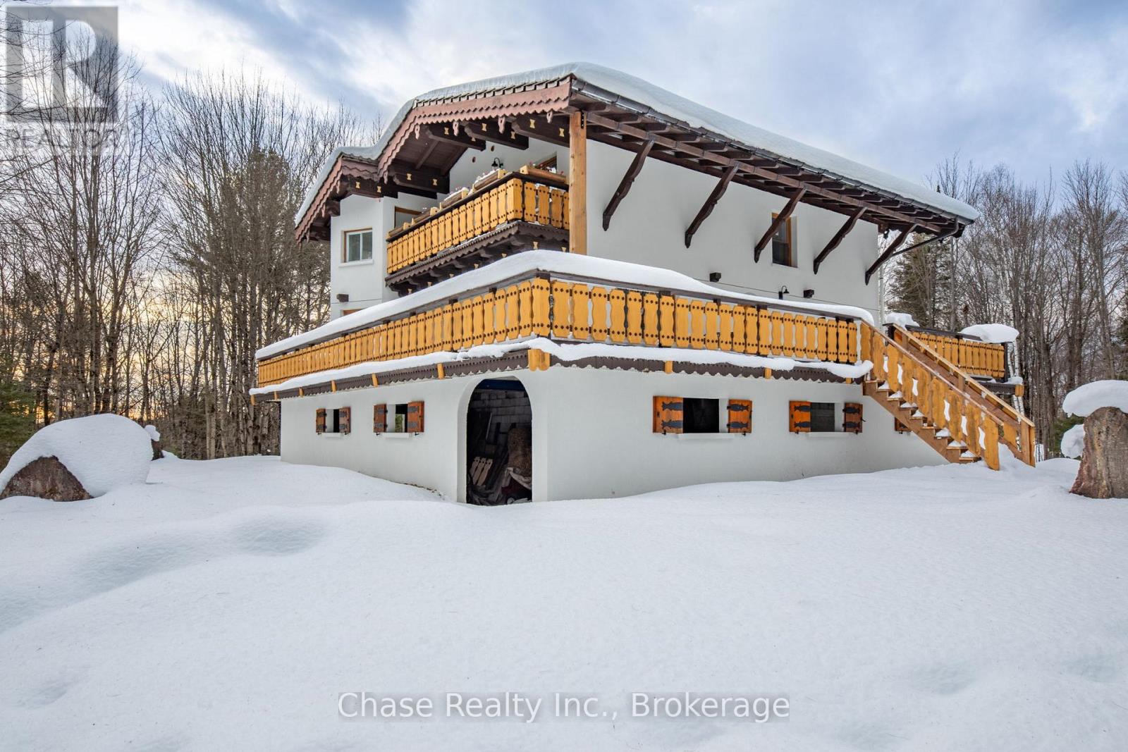 878 DEER LAKE RD ROAD, Huntsville, Ontario