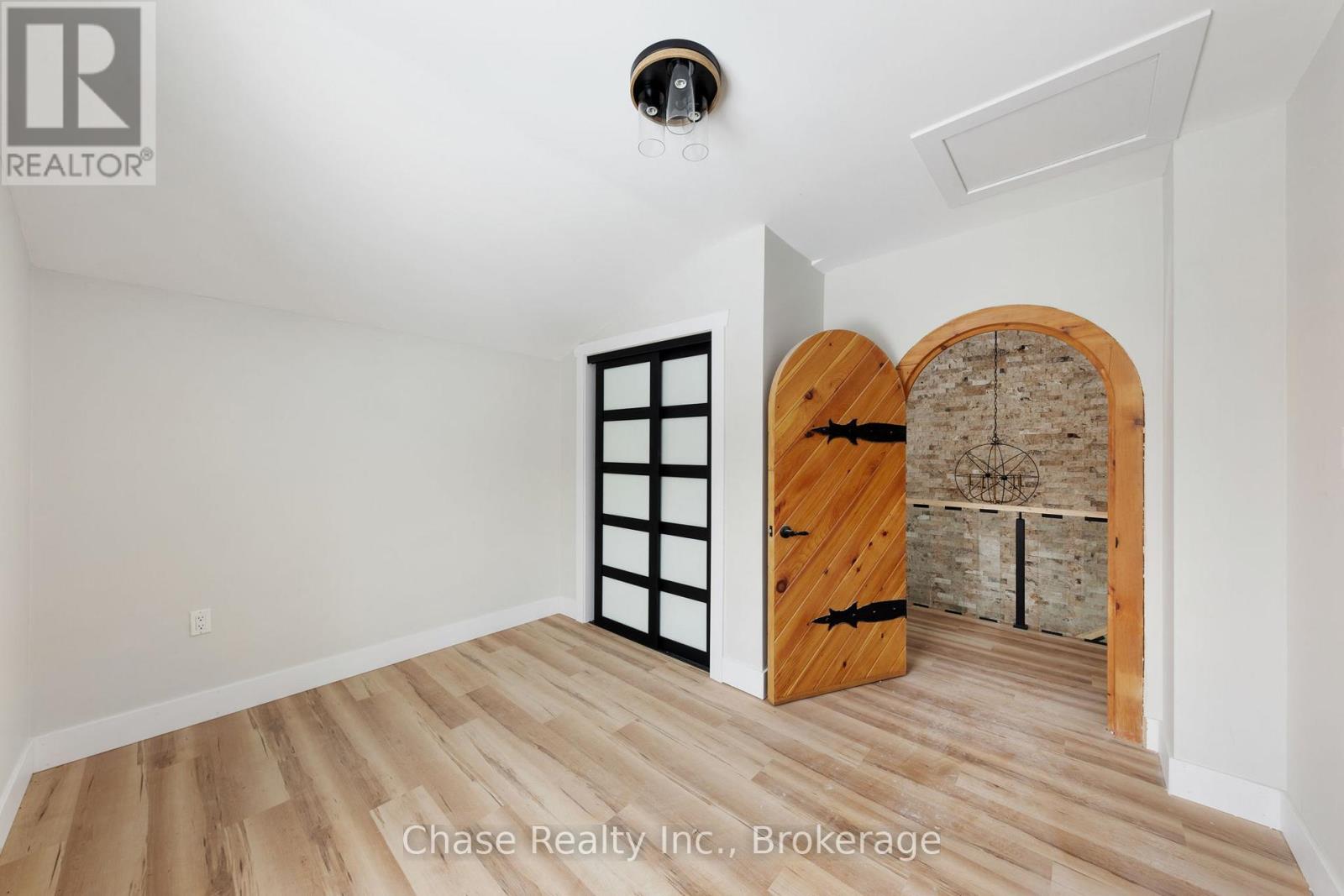 878 Deer Lake Rd Road, Huntsville, Ontario  P0B 1L0 - Photo 12 - X12917302