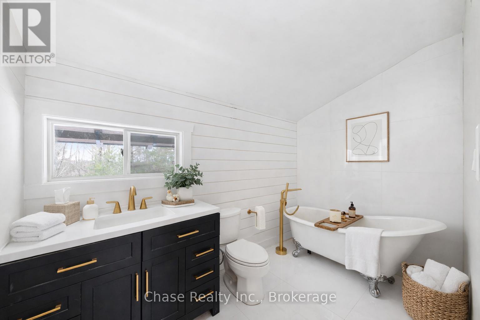 878 Deer Lake Rd Road, Huntsville, Ontario  P0B 1L0 - Photo 13 - X12917302