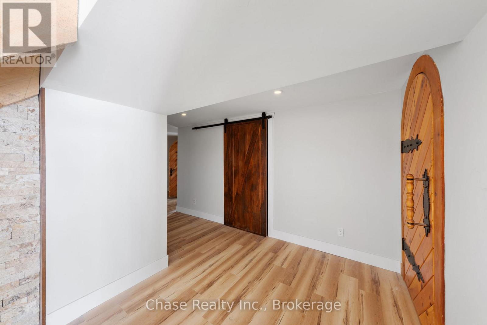 878 Deer Lake Rd Road, Huntsville, Ontario  P0B 1L0 - Photo 20 - X12917302