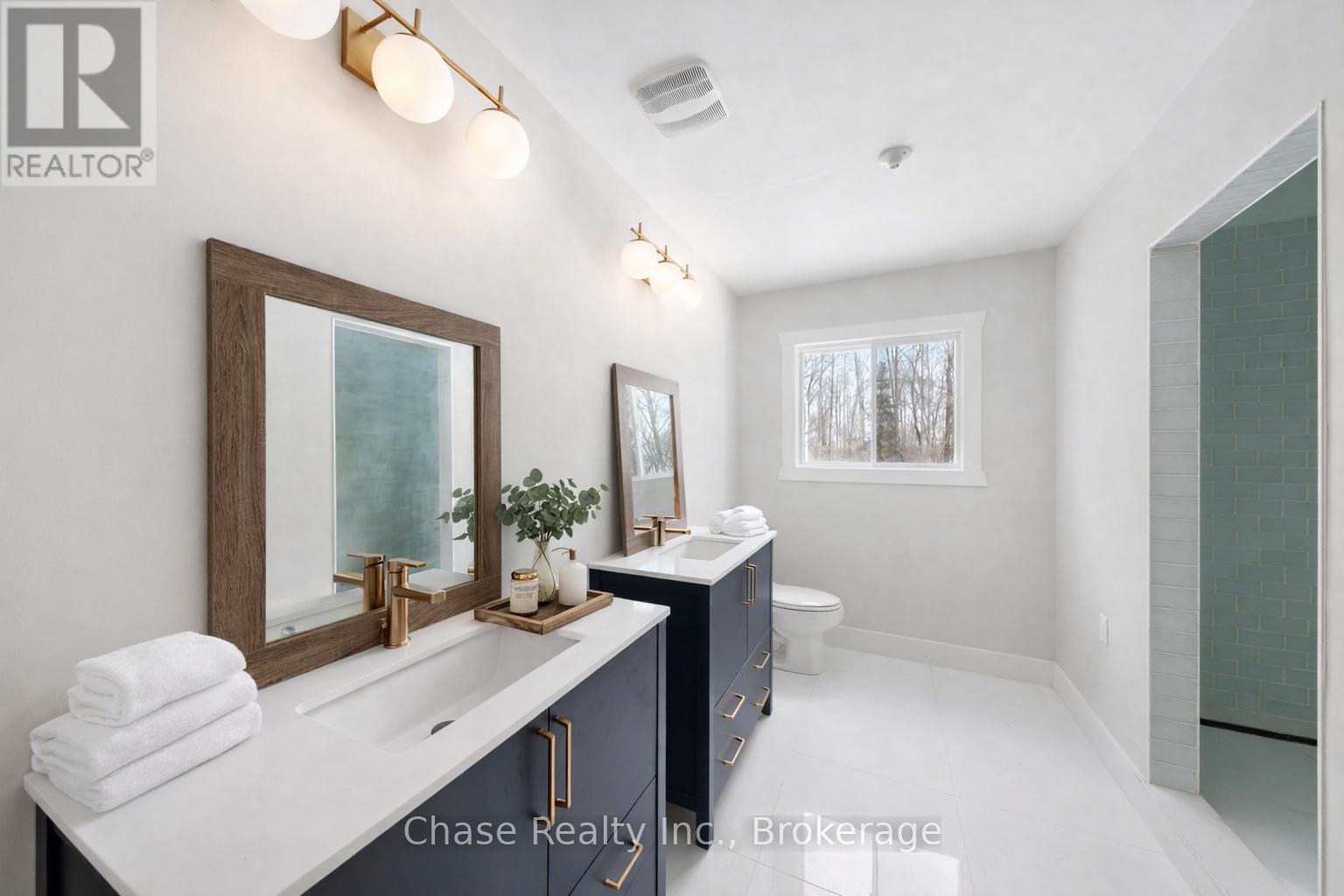 878 Deer Lake Rd Road, Huntsville, Ontario  P0B 1L0 - Photo 8 - X12917302