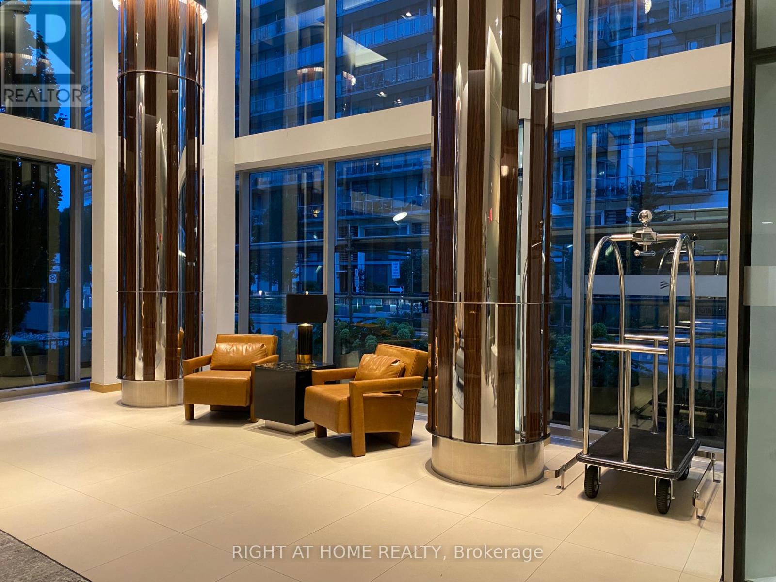 528 - 39 Queens Quay E, Toronto, Ontario  M5E 0A5 - Photo 11 - C12917308