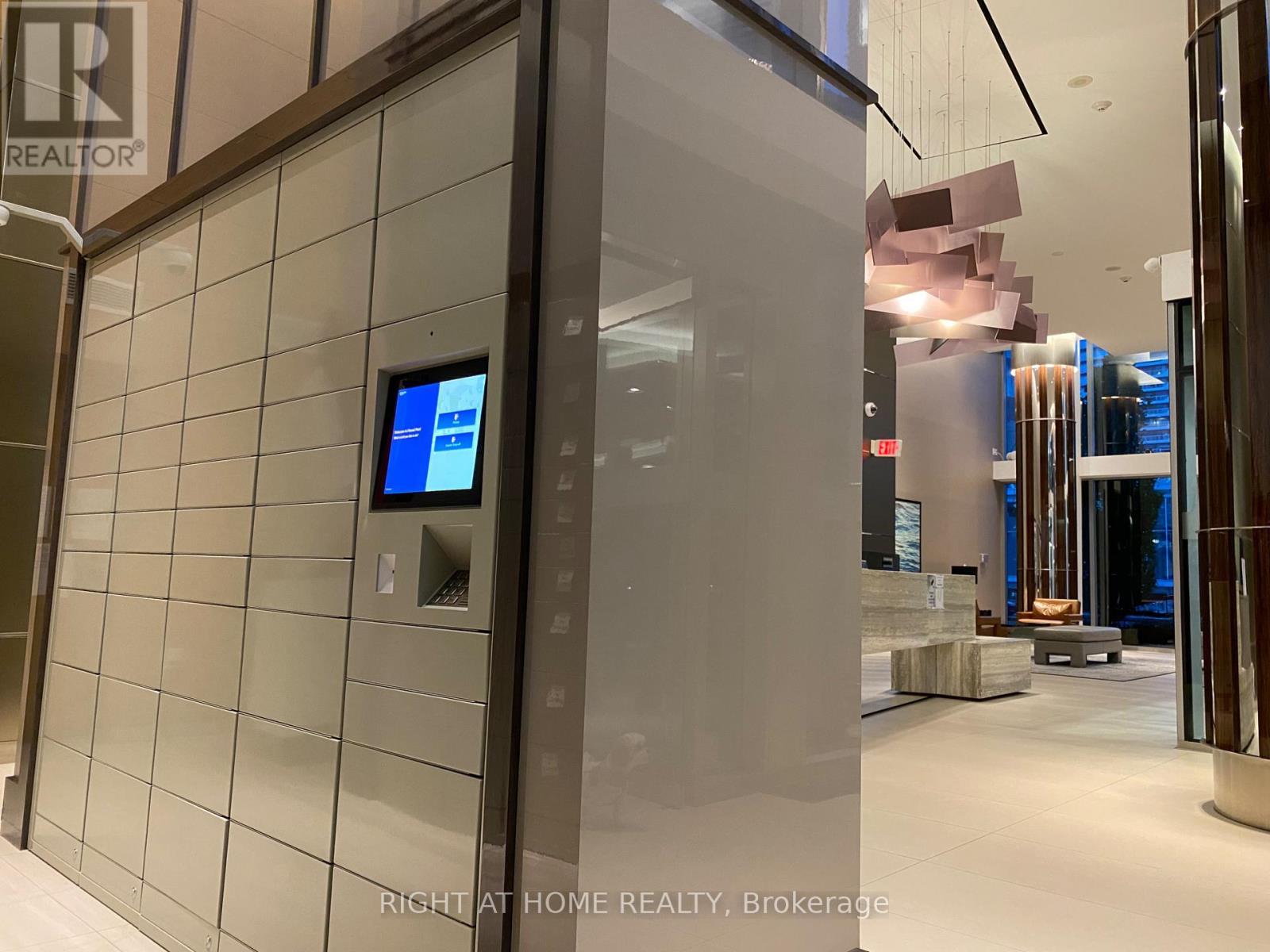 528 - 39 Queens Quay E, Toronto, Ontario  M5E 0A5 - Photo 14 - C12917308