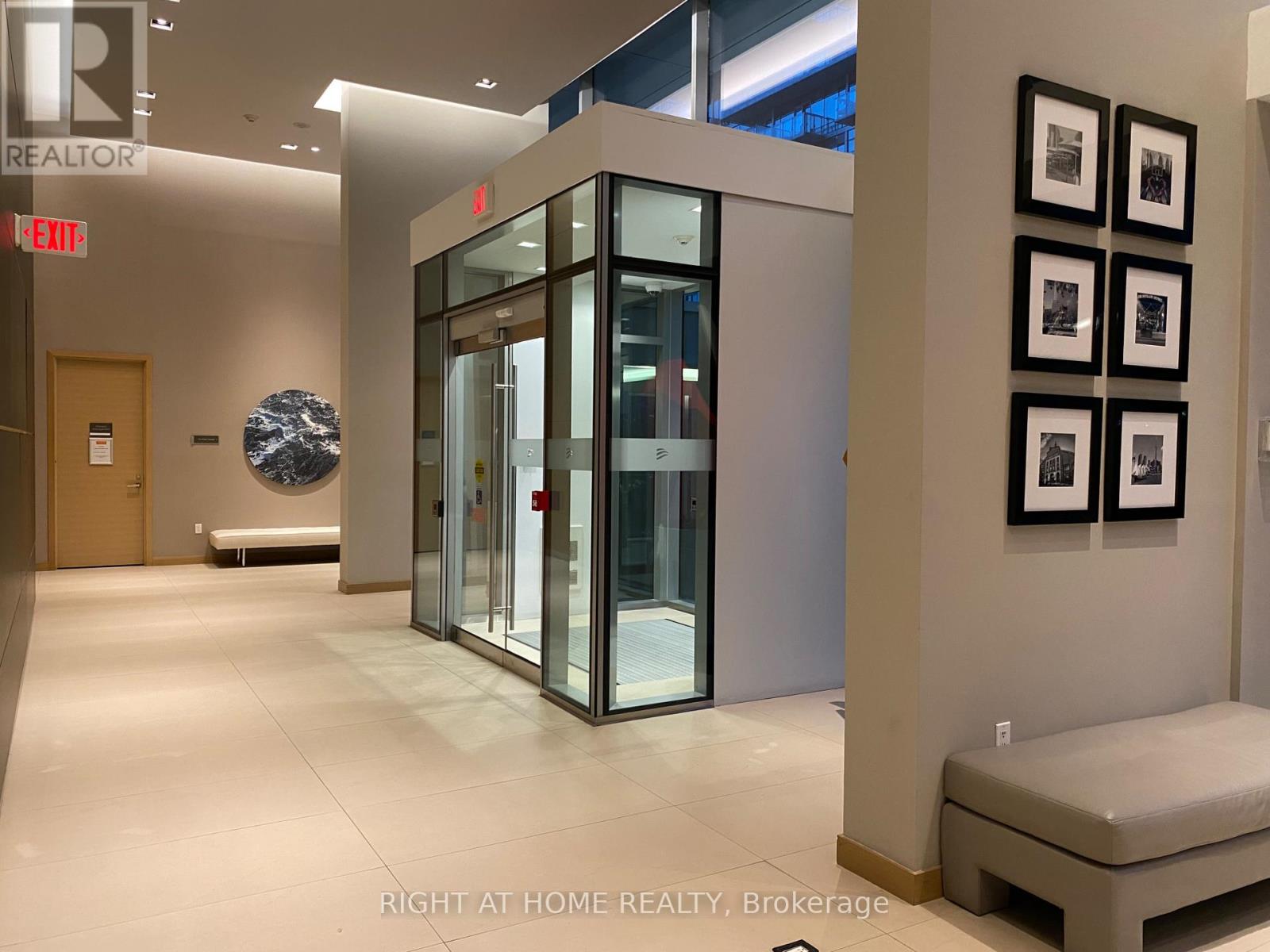 528 - 39 Queens Quay E, Toronto, Ontario  M5E 0A5 - Photo 15 - C12917308